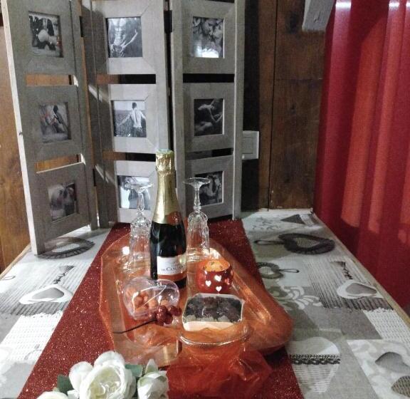 هتل Le Love Chalet Des Alpes