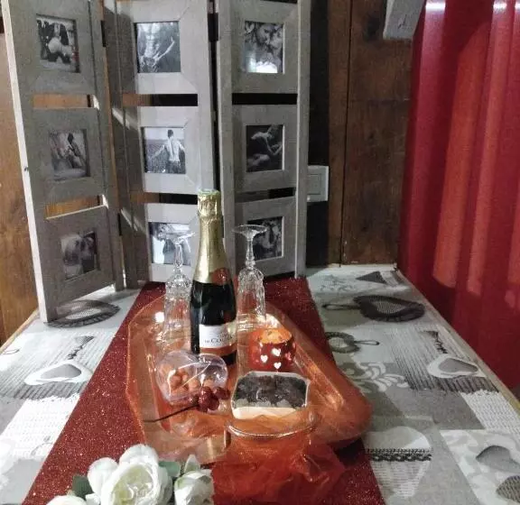 ホテル Le Love Chalet Des Alpes