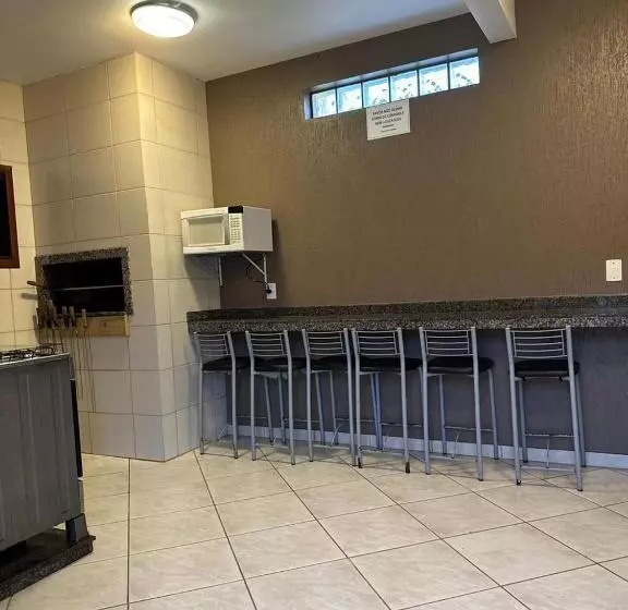 Hotelli Pousada Santa Terezinha