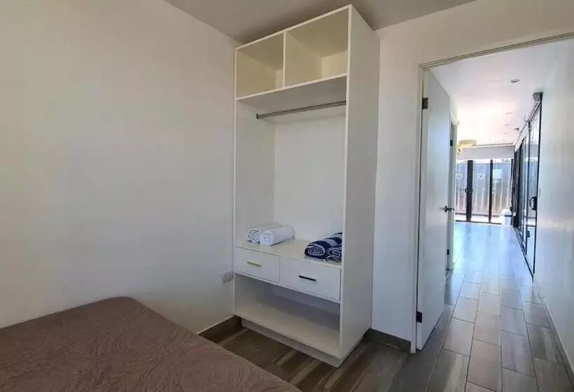 ホテル Precioso Contenedor Con Alberca