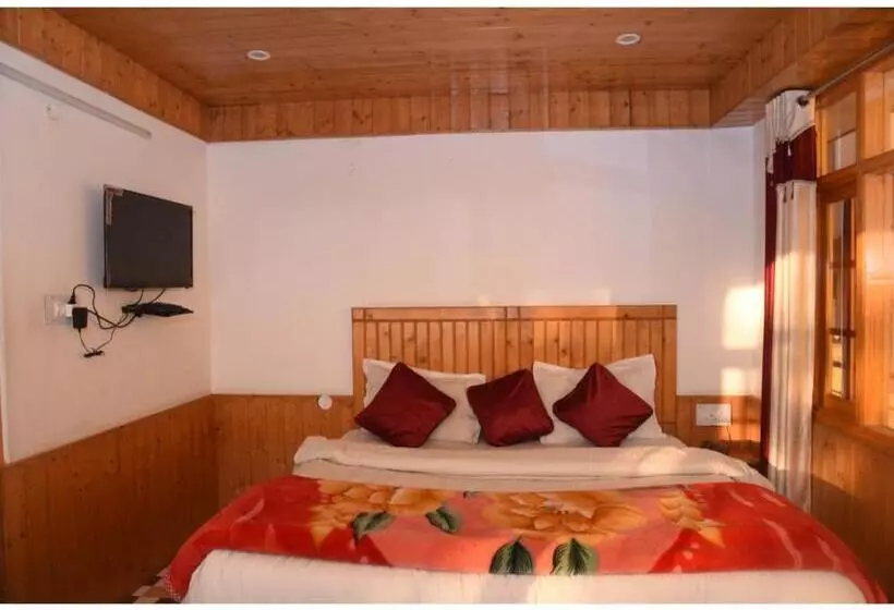 ホテル Rajendera Residency, Shimla