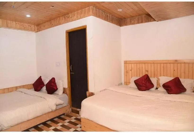 ホテル Rajendera Residency, Shimla
