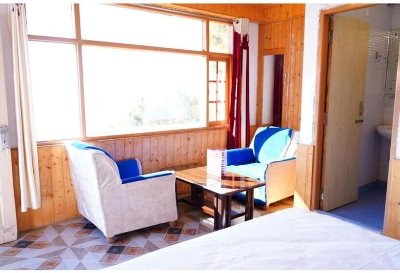 בית מלון כפרי Rajendera Residency, Shimla