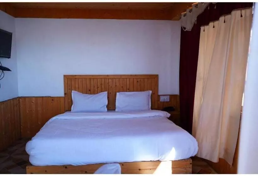 ホテル Rajendera Residency, Shimla