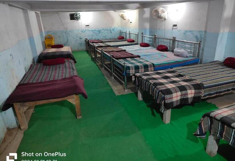 בית מלון כפרי Sai Darbaar