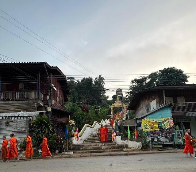 Hotel Thadan Guest House