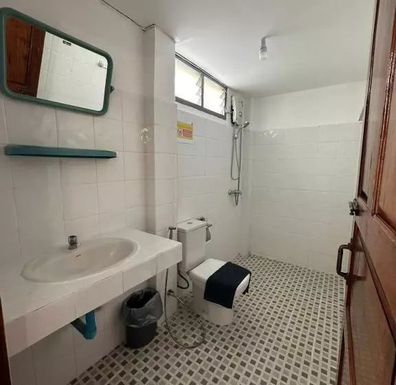 Hotelli Thadan Guest House