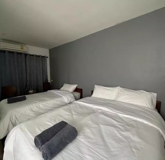 Hotelli Thadan Guest House