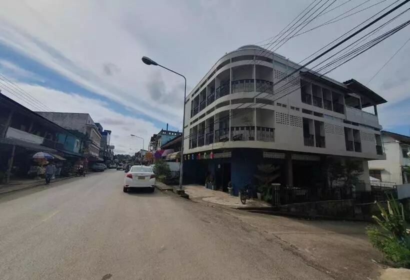 Hotelli Thadan Guest House