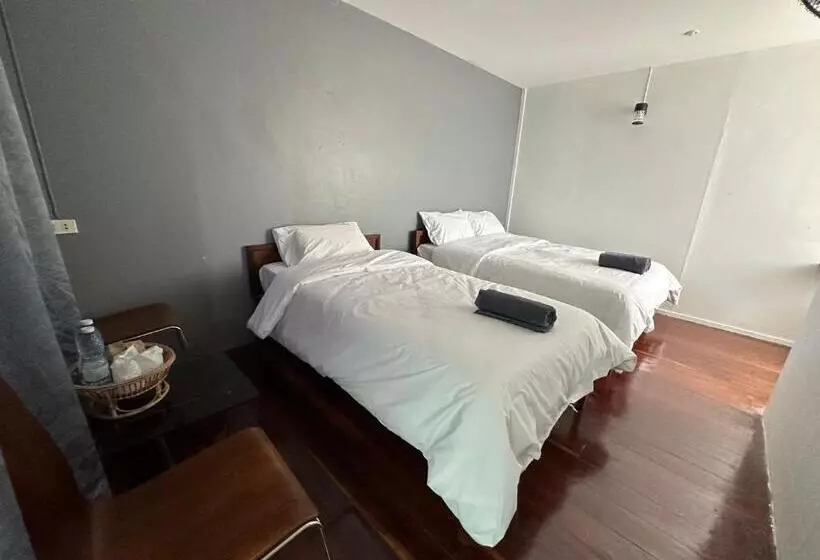 Hotelli Thadan Guest House