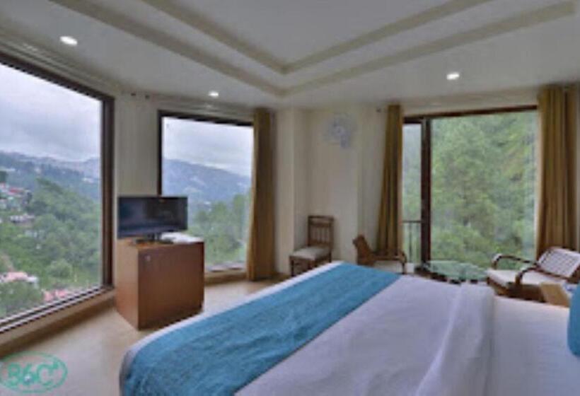 בית מלון כפרי The Rock Castle Shimla