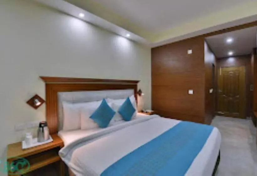 ホテル The Rock Castle Shimla