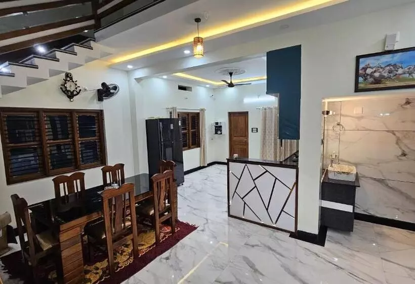 Hotelli Vrindavan Homestay Near Temple