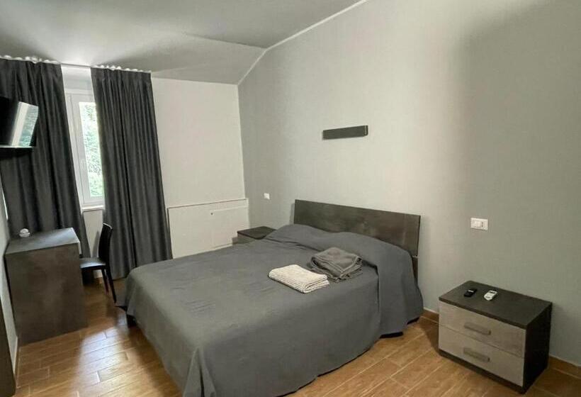 بنسيون Desanti