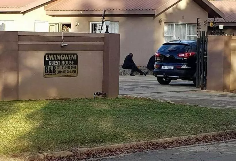 ペンション Emangweni Guest House