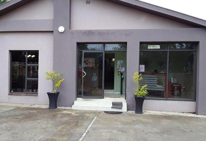 Пансион Emangweni Guest House
