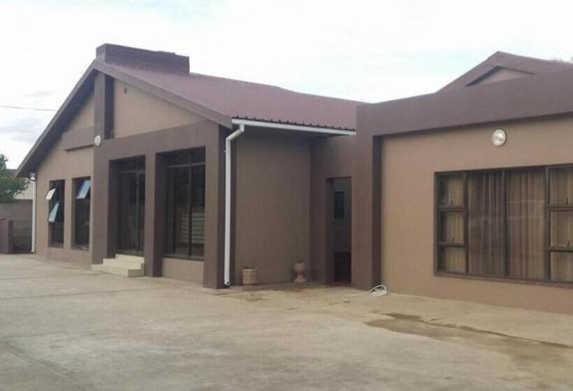 Пансион Emangweni Guest House