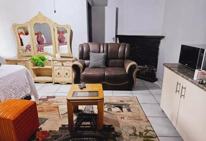 ペンション Goodlife Guest House In Klerksdorp