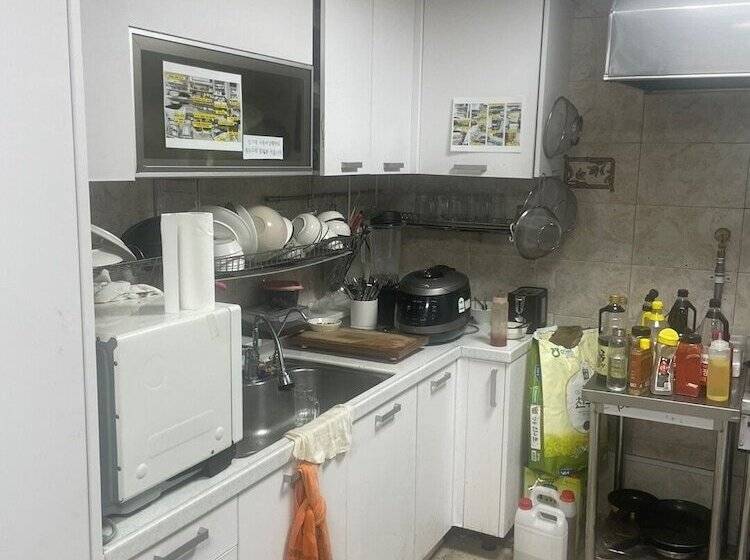 پانسیون Hanra Guesthouse