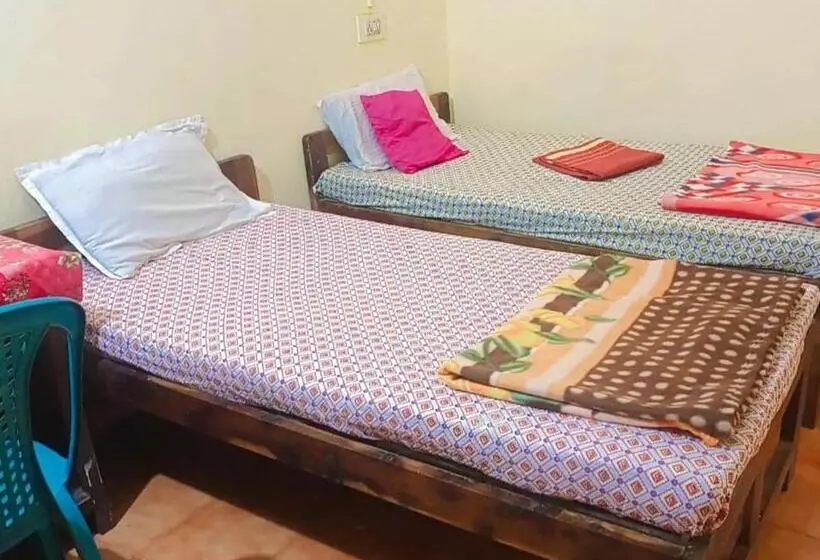 ペンション Arambol Beach Laxmi Guest House