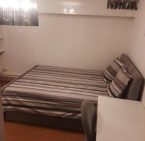 פנסיון Maison D Ozoir