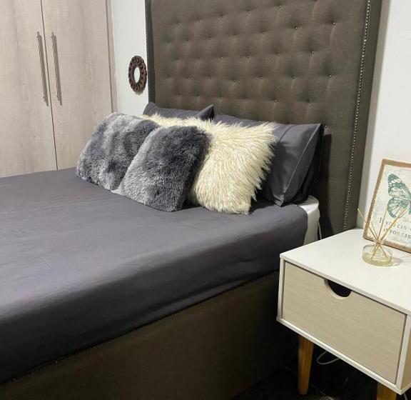 Pension Mokwena Lodge