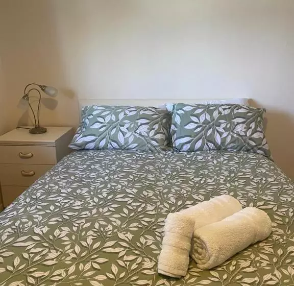 ペンション New Malden House