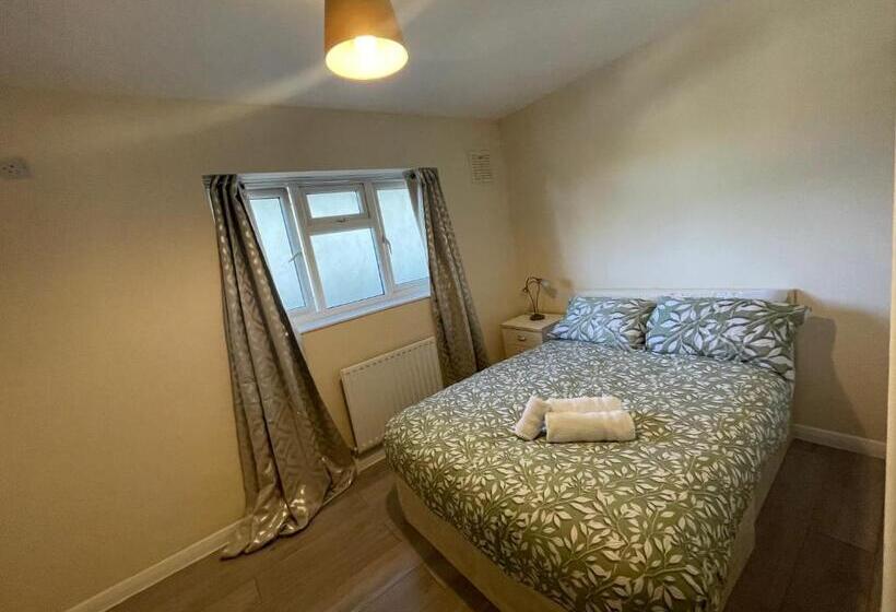 膳宿费 New Malden House