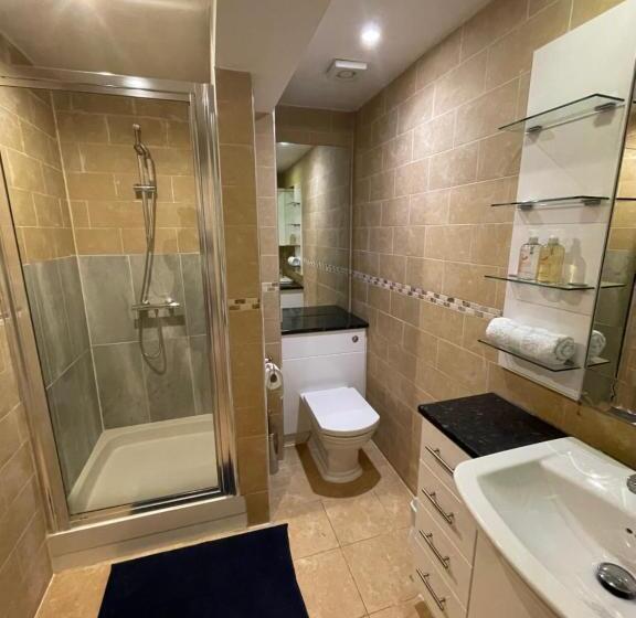 膳宿费 New Malden House