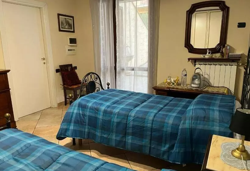 پانسیون Zagara Room