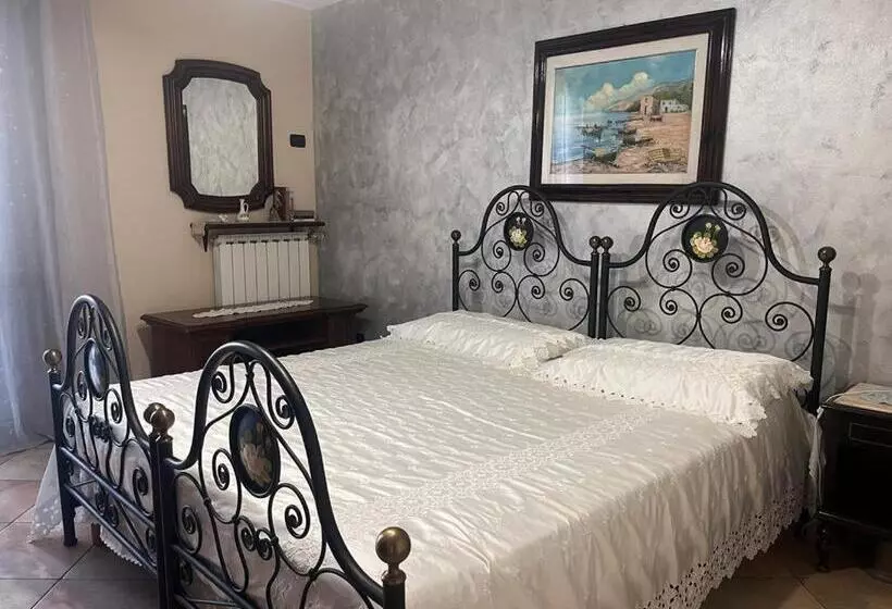 پانسیون Zagara Room