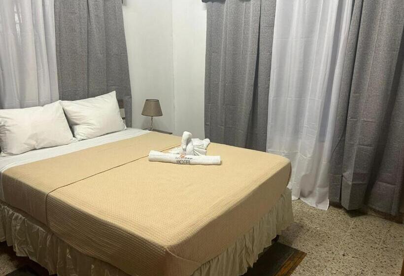 Seven Days Hotel B&b