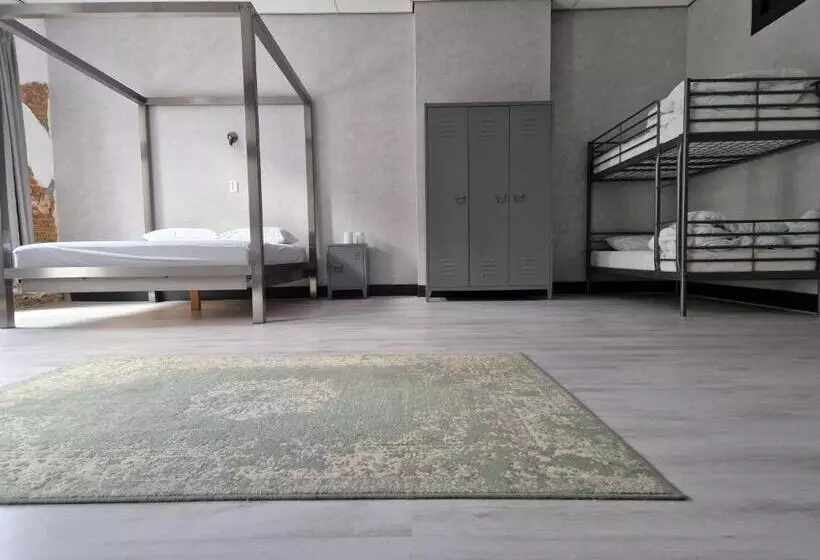 B&b  T Kloaster Kamer De Fabriek