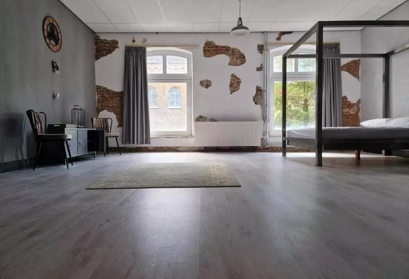 B&b  T Kloaster Kamer De Fabriek