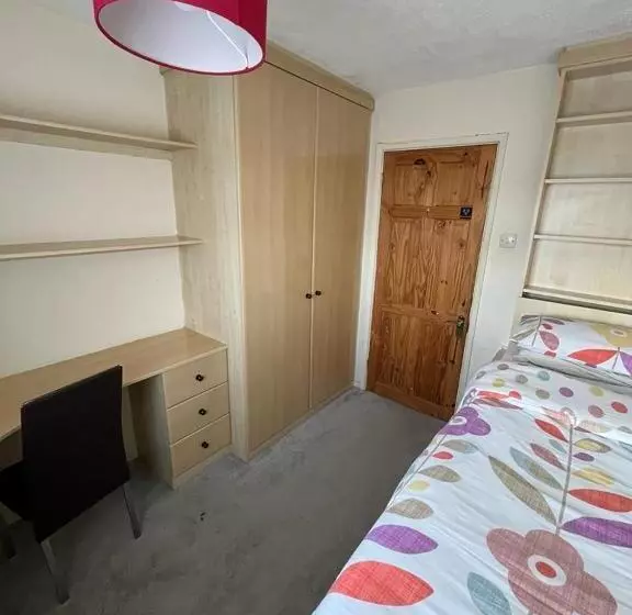 Aamiaismajoitus (B&B) Haven Home