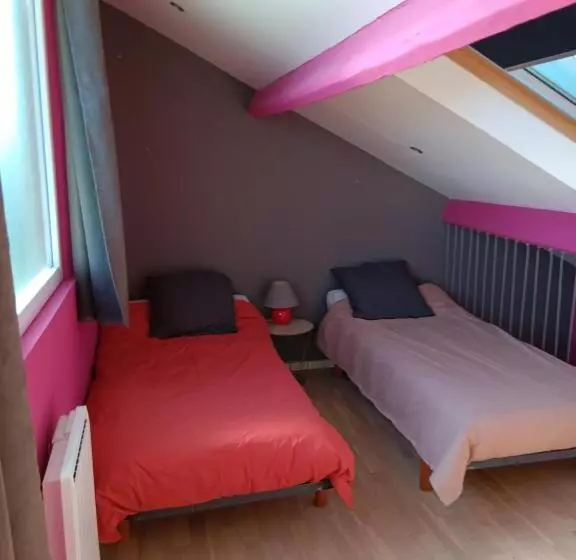 ベッドアンドブレックファースト La Baraque