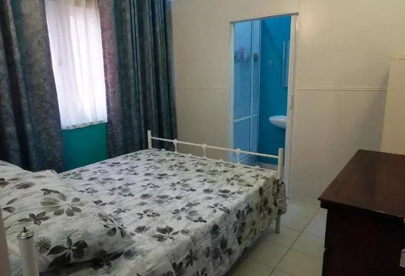 ベッドアンドブレックファースト Palm Grove