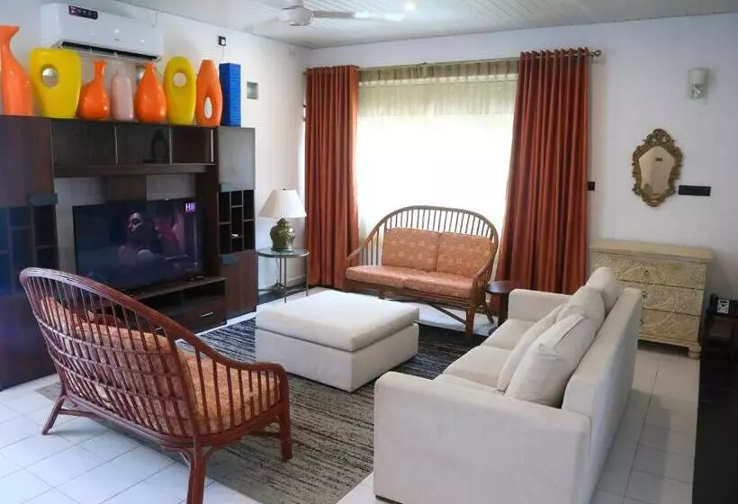 ベッドアンドブレックファースト Palm Grove