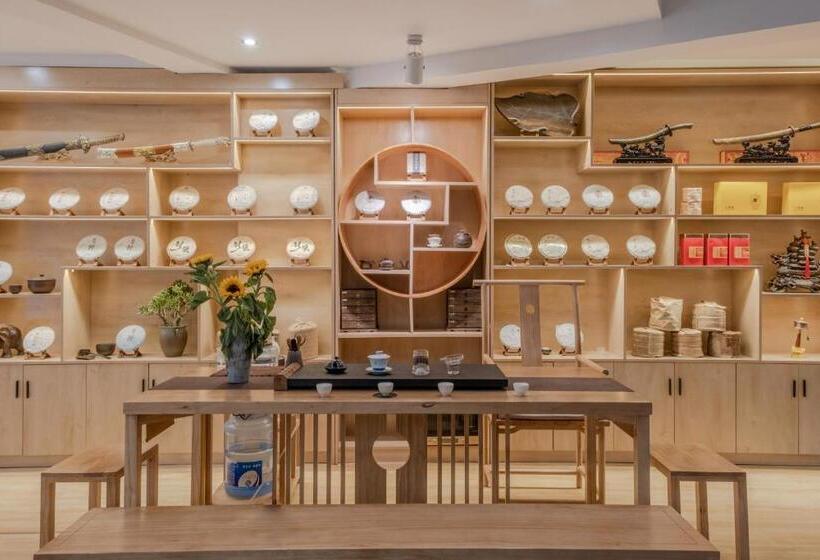 ベッドアンドブレックファースト Shangri La Jinwushe Boutique Inn