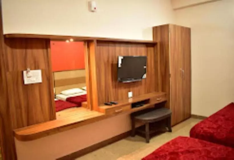 Hotelli Jyoti Palace