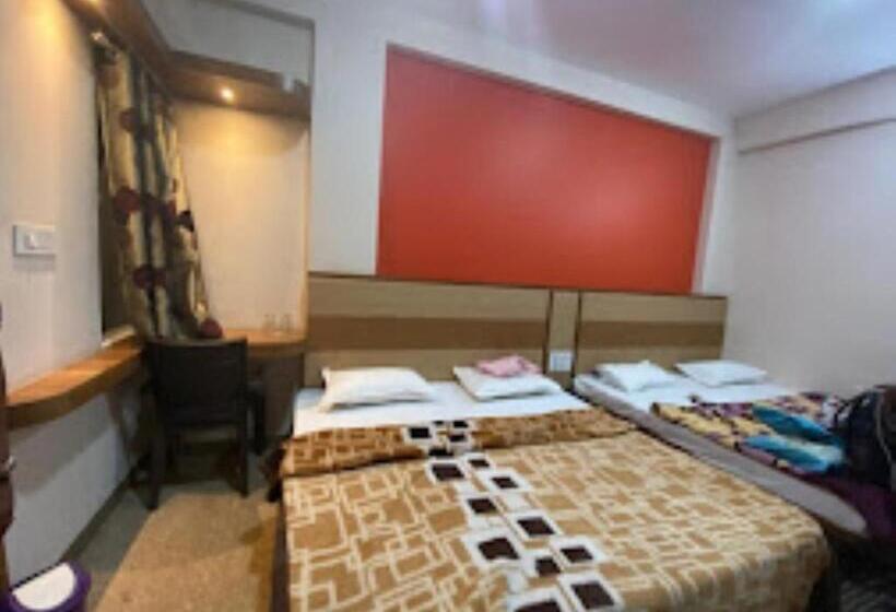 Отель Jyoti Palace