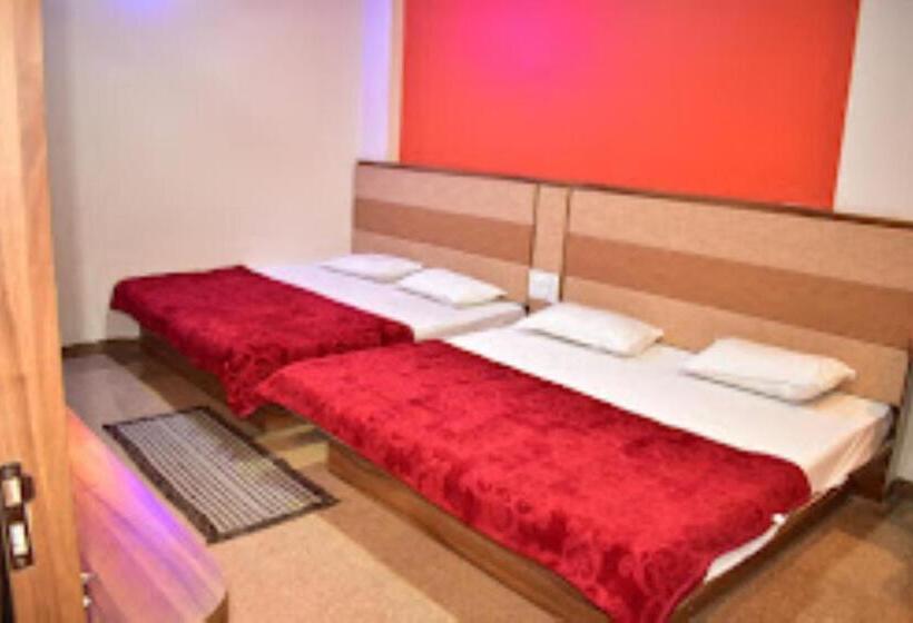 Отель Jyoti Palace