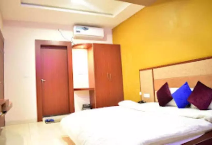 Hotelli Jyoti Palace