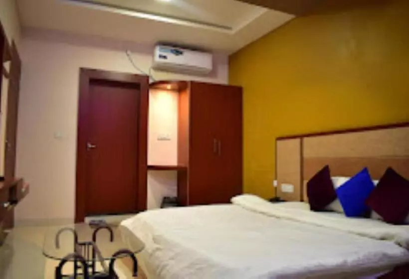 Hotelli Jyoti Palace