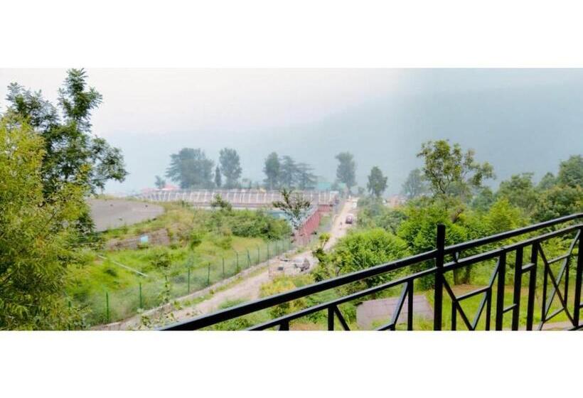 בית מלון כפרי Sheetal Homestay, Kasauli