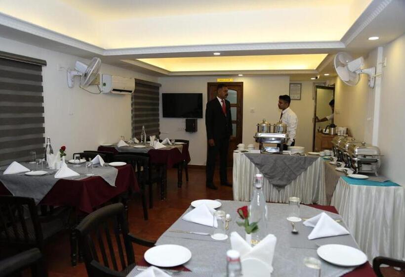 Hotel Stonage Tourist Complex