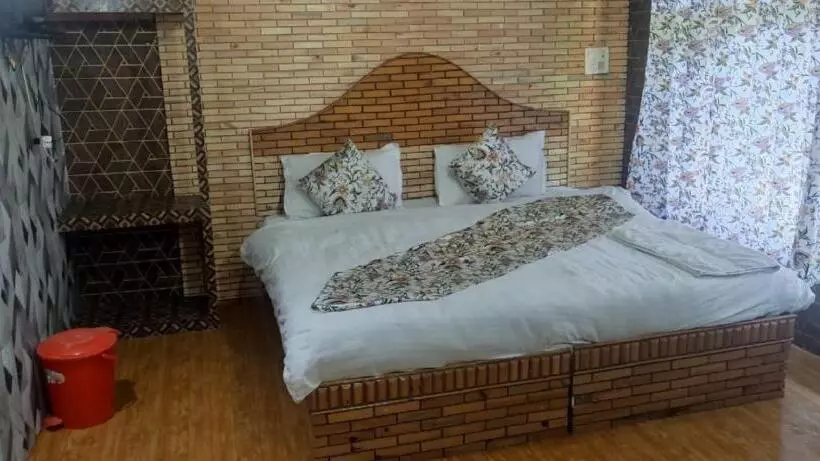Hotel Summer Palace, Pahalgam