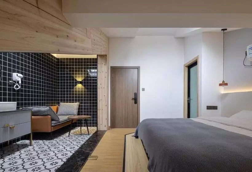 ペンション Geometric Home White Space B&b