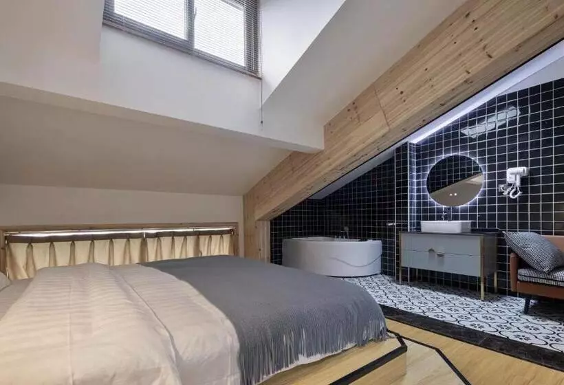 ペンション Geometric Home White Space B&b