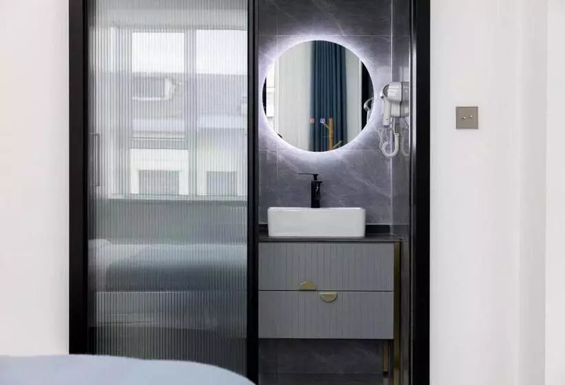 ペンション Geometric Home White Space B&b